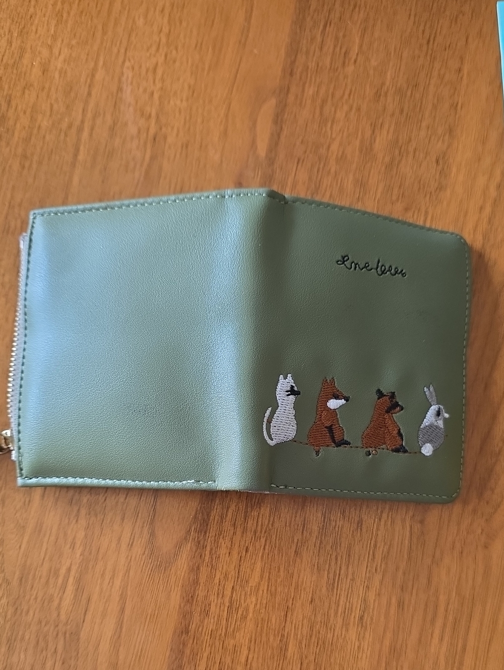 Embroidered Wallet - Picture 5 of 5